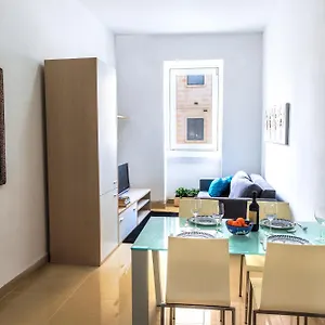  Appartamento Stylish St.julians 2 Bedroom For Rent In The Centre With Terrace Malta